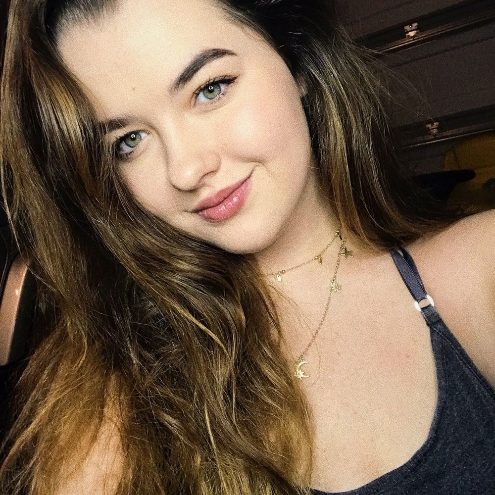 Meet your Posher, Isabel